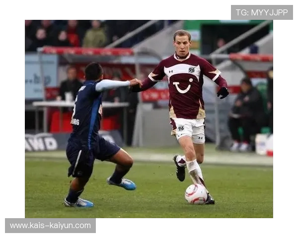 开云足彩第26046期任九汉诺威96主场碾压首发前瞻